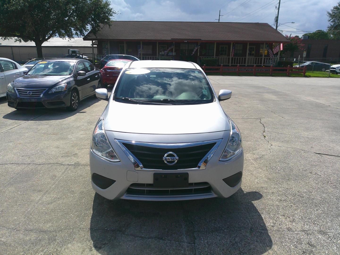 2018 SILVER NISSAN VERSA S; SL; SV (3N1CN7AP8JK) , located at 1200 Cassat Avenue, Jacksonville, FL, 32205, (904) 695-1885, 30.302404, -81.731033 - Photo#0
